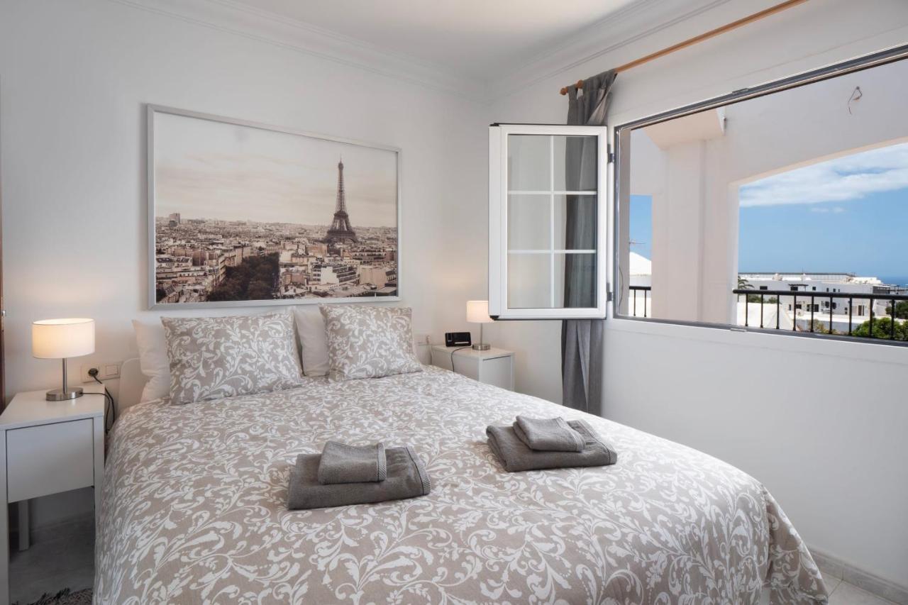 Comfortable And Modern Apartment Next To The Avenida Central In Тиас Экстерьер фото